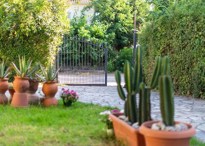 Amarylis Aparthotel 3*